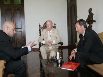 Secretário Aod em reunião com PGQP