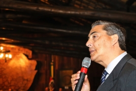 Retirada de isenções fiscais comprometeria economia do Estado