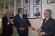 Autoridades desceram placa em galeria
