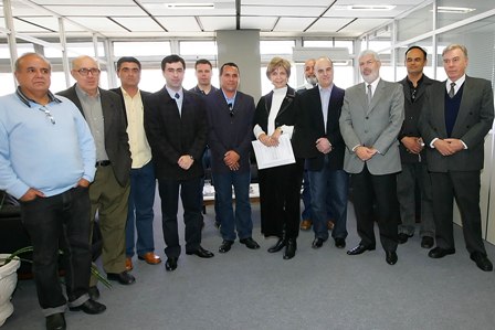 Governadora Yeda Crusius em audiência com representantes dos portuários(Foto: Itamar Aguiar)