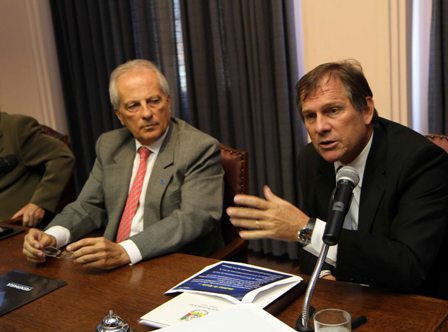 O presidente da Federasul, José Paulo Cairoli, ao lado do Secretario Ricardo Englert 